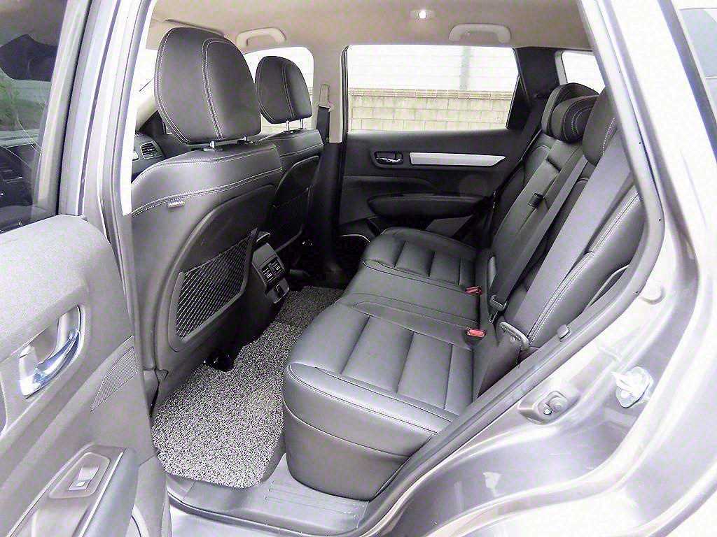 SAMSUNG QM6 - Vista 5