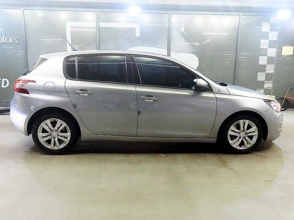 Peugeot 308 - Vista 3