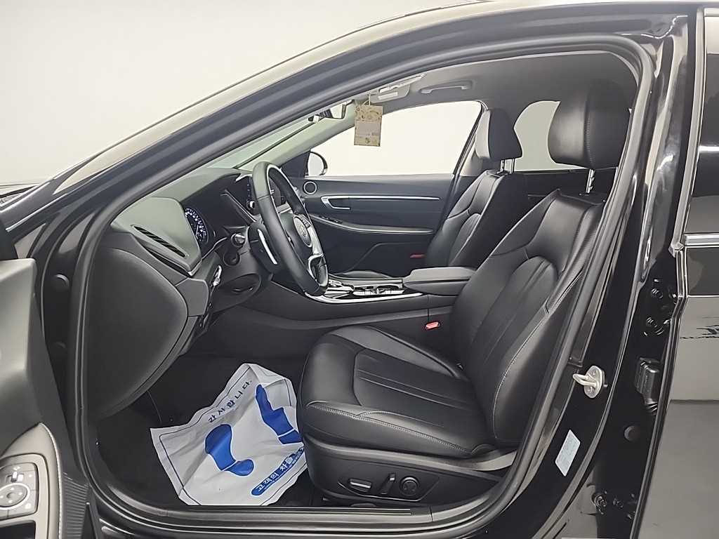 HYUNDAI Sonata - Vista 11