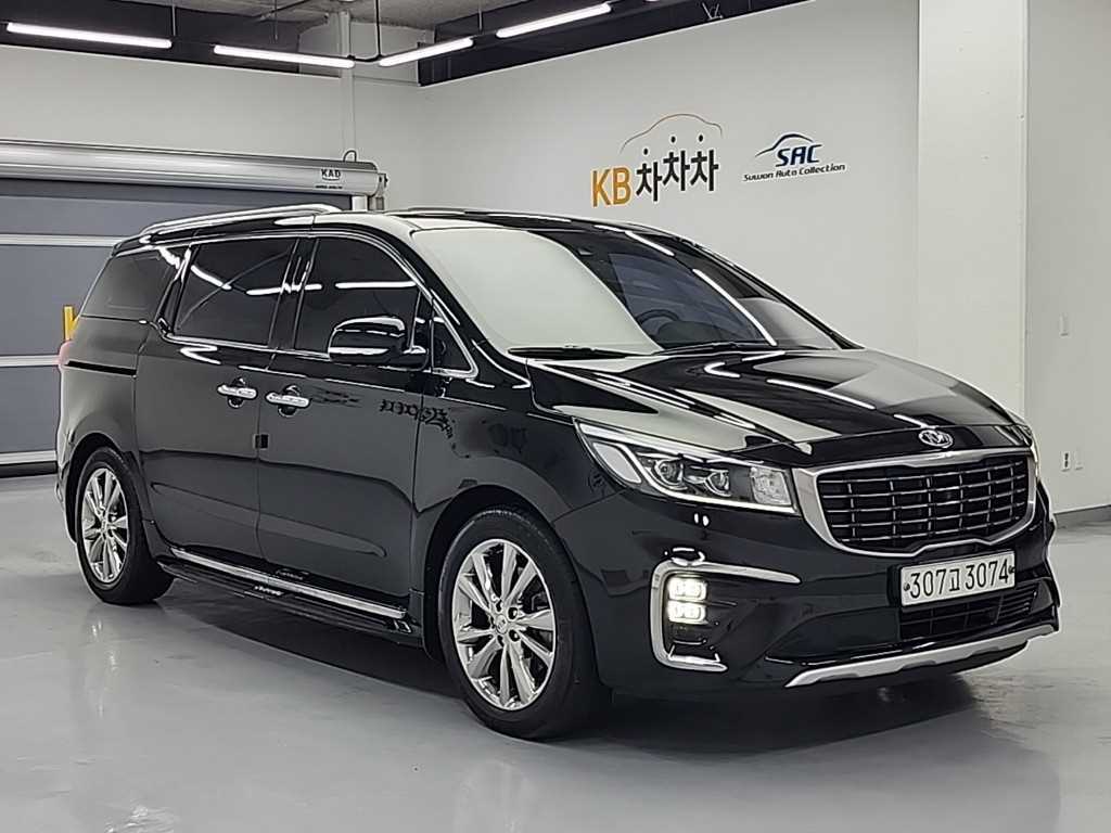 KIA Carnival - Vista 4