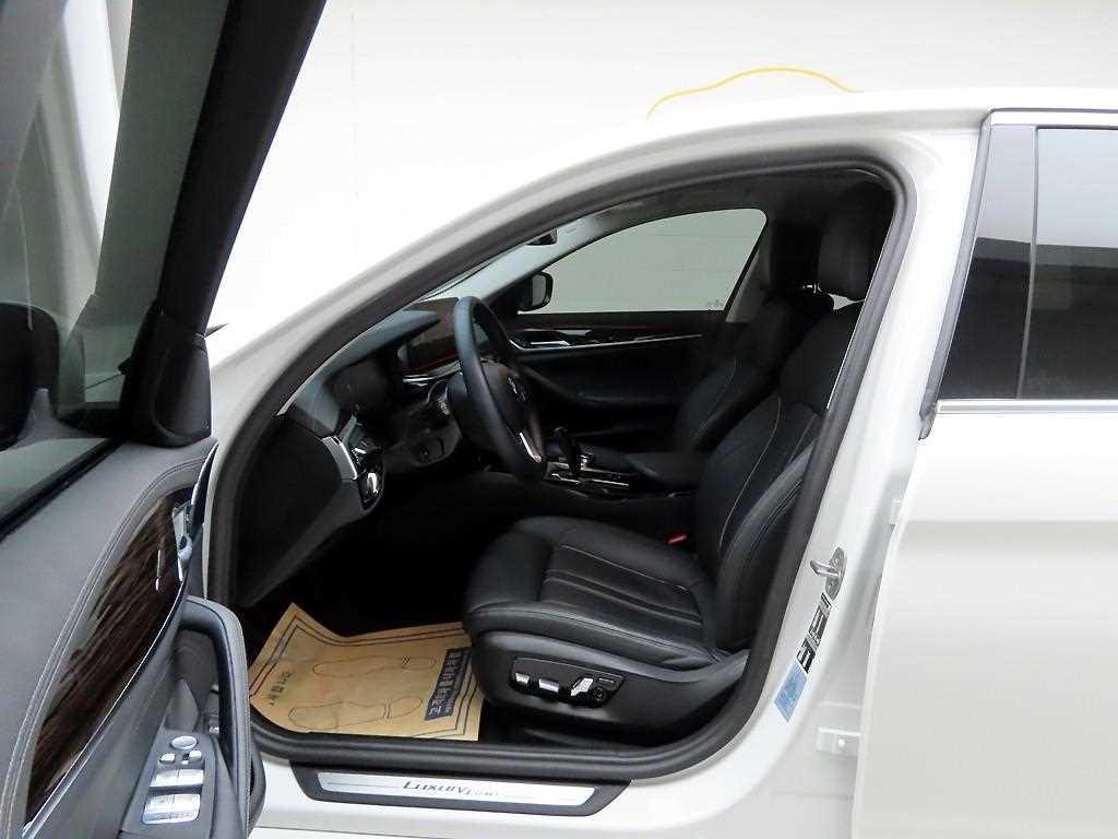 BMW 5 Series 2022 - Importación desde Corea - HF Imports Iquique - Foto 13