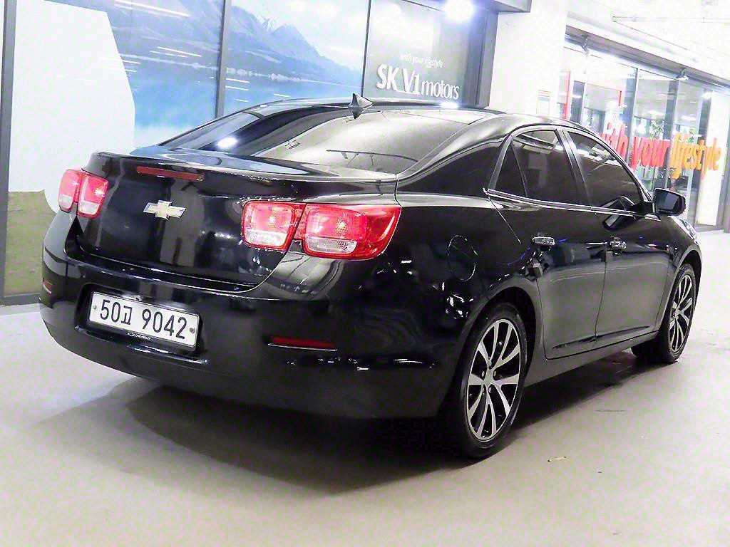 Chevrolet Malibu - Vista 4