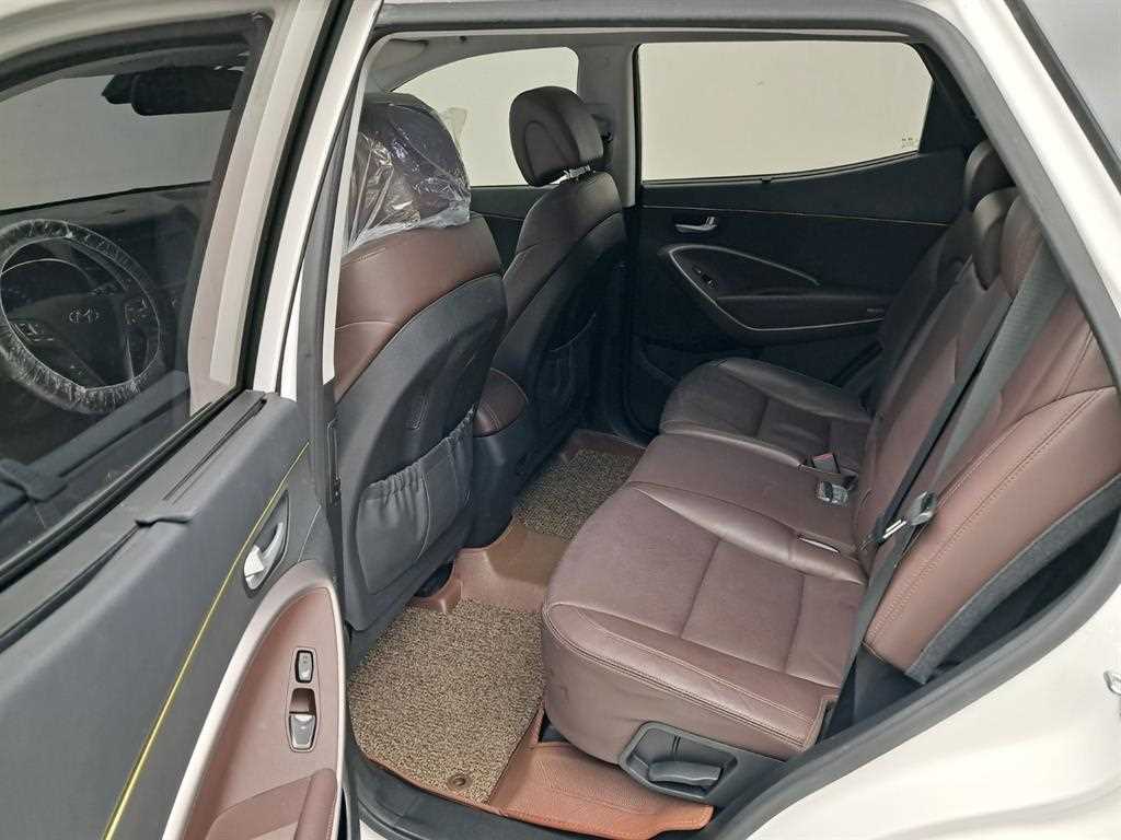 HYUNDAI Santa Fe - Vista 12