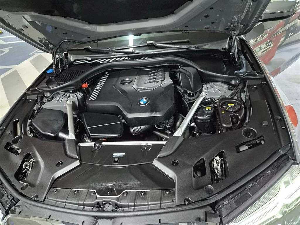 BMW 5 Series 2022 Gris - Importación desde Corea - HF Imports Iquique - Foto 19