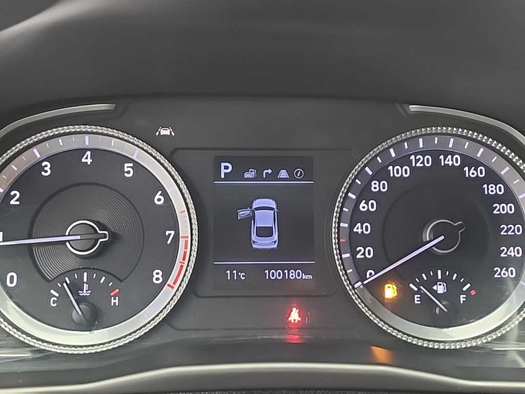 HYUNDAI Sonata - Vista 6