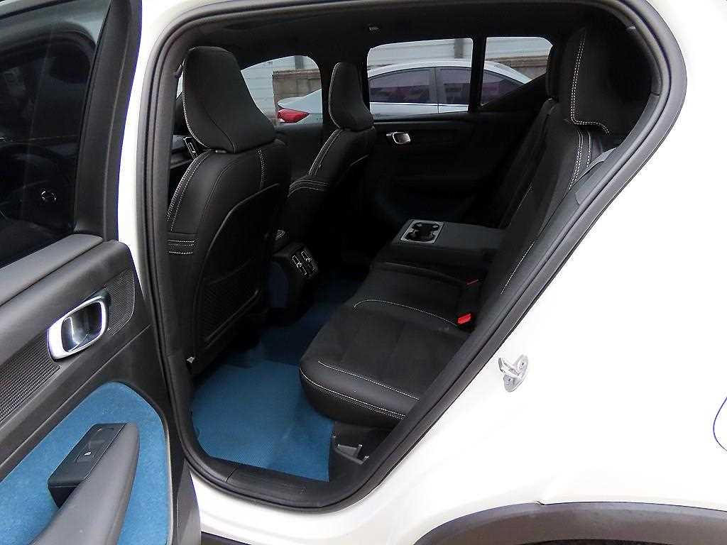 Volvo XC40 - Vista 6