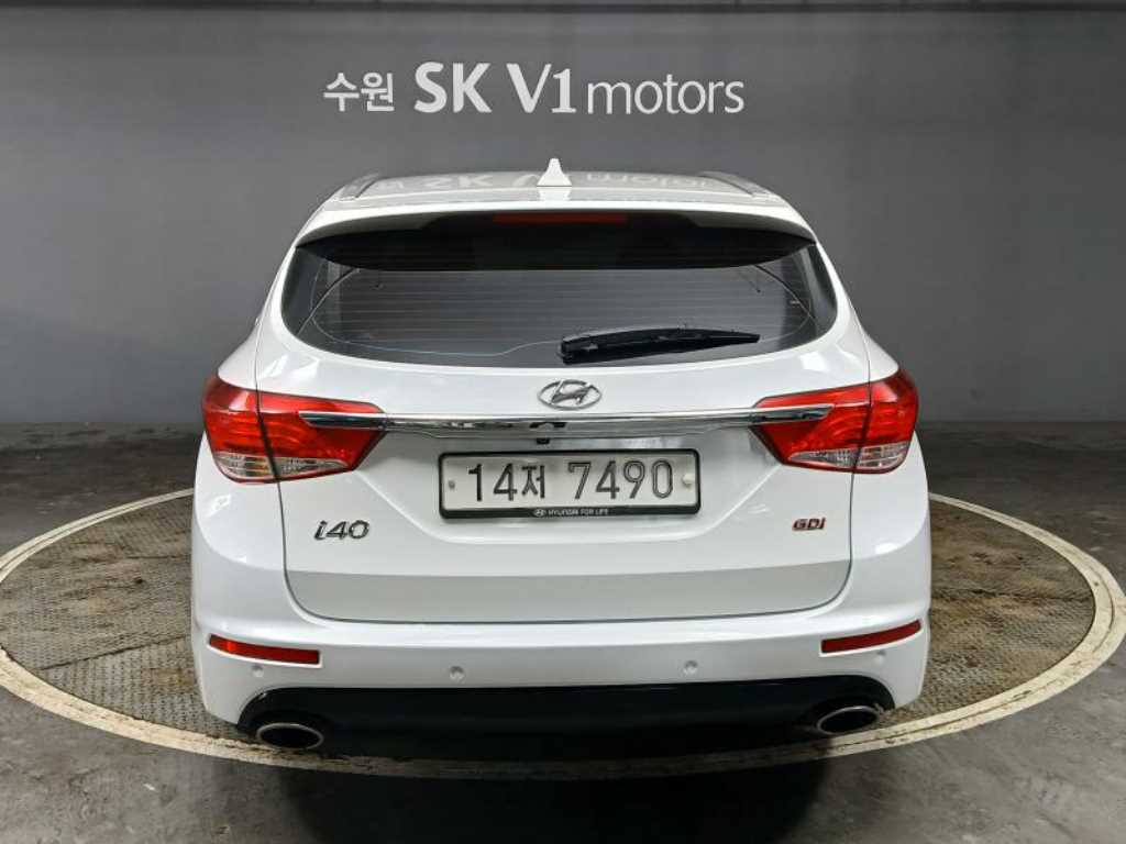 HYUNDAI i40 - Vista 5