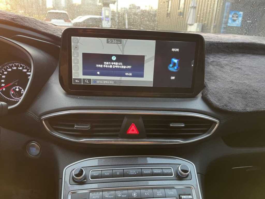 HYUNDAI Santa Fe - Vista 9