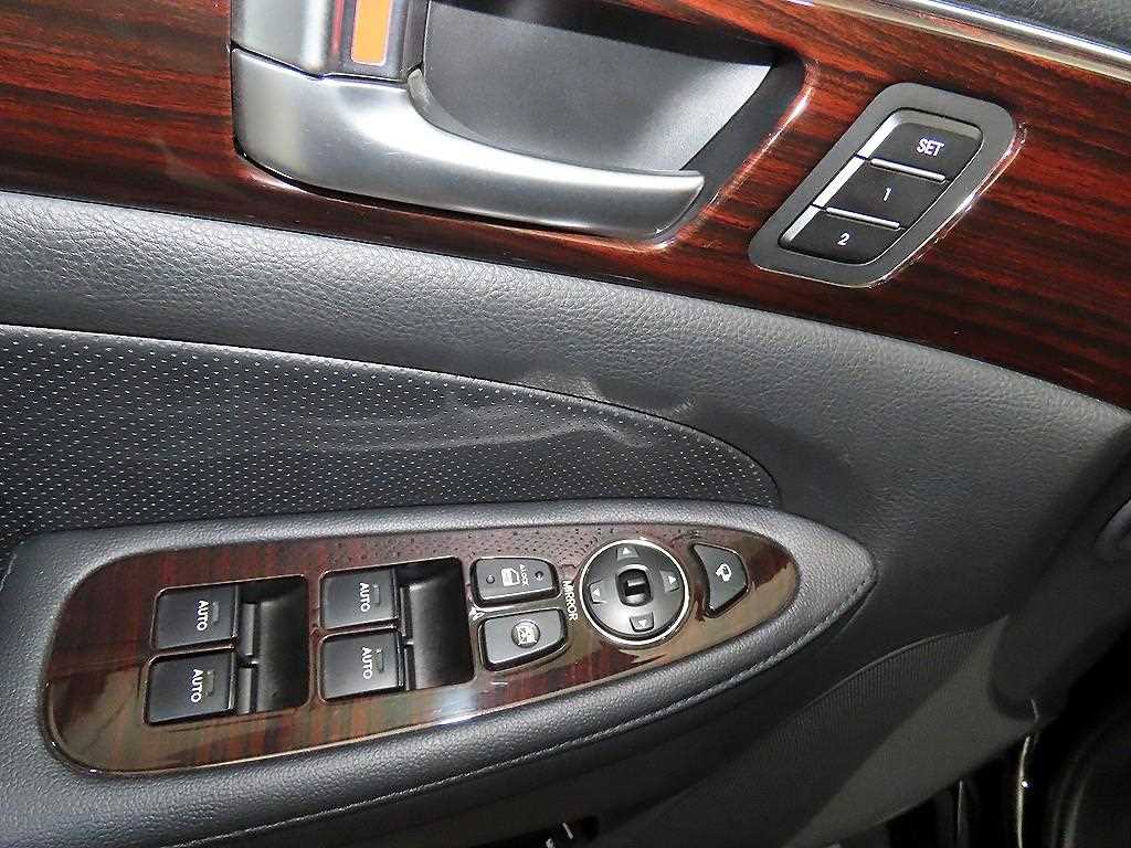 HYUNDAI Genesis 2012 Negro - Importación desde Corea - HF Imports Iquique - Foto 13