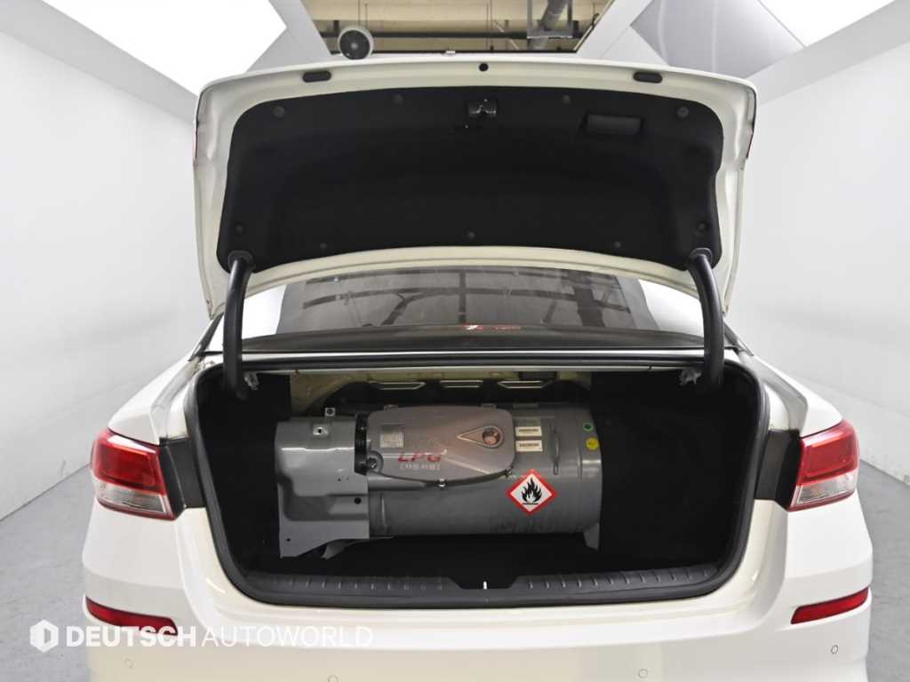 KIA K5 2019 Blanco - Importación desde Corea - HF Imports Iquique - Foto 20