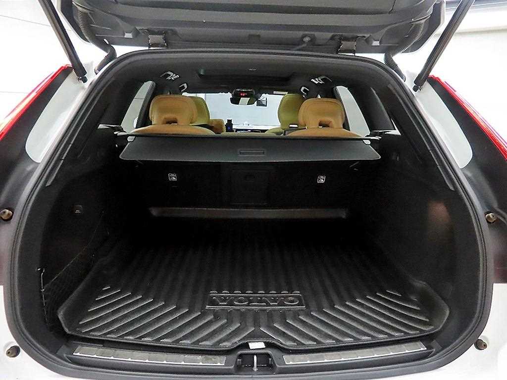 Volvo XC60 2020 Blanco - Importación desde Corea - HF Imports Iquique - Foto 18