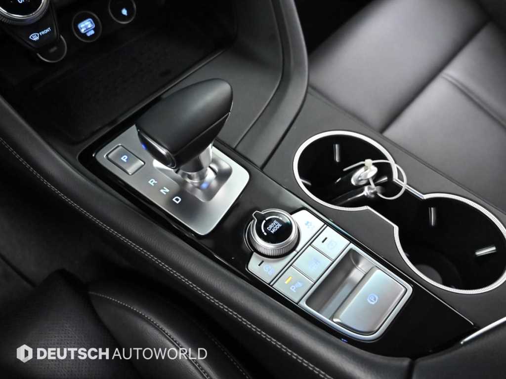 Genesis G70 - Vista 9