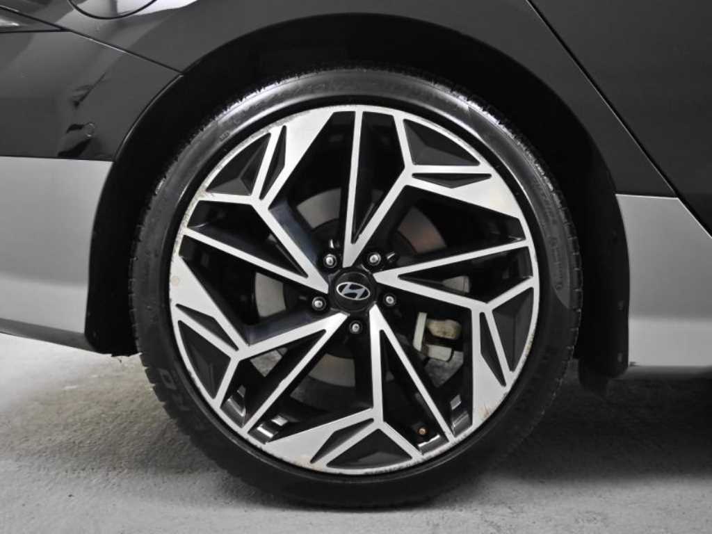 HYUNDAI Ioniq 6 - Vista 5