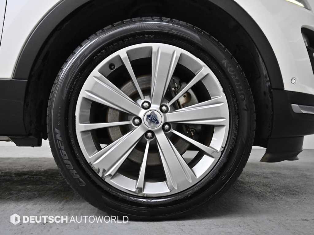 Ford Explorer - Vista 5