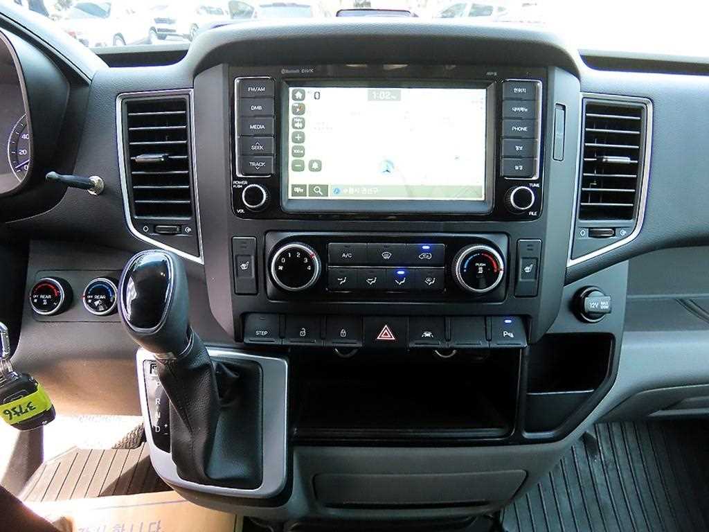 HYUNDAI Solati 2020 Gold color - Importación desde Corea - HF Imports Iquique - Foto 13