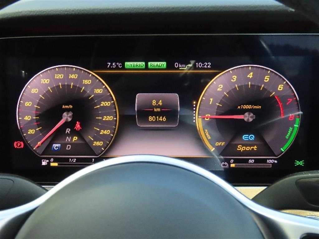 Mercedes Benz E class - Vista 5