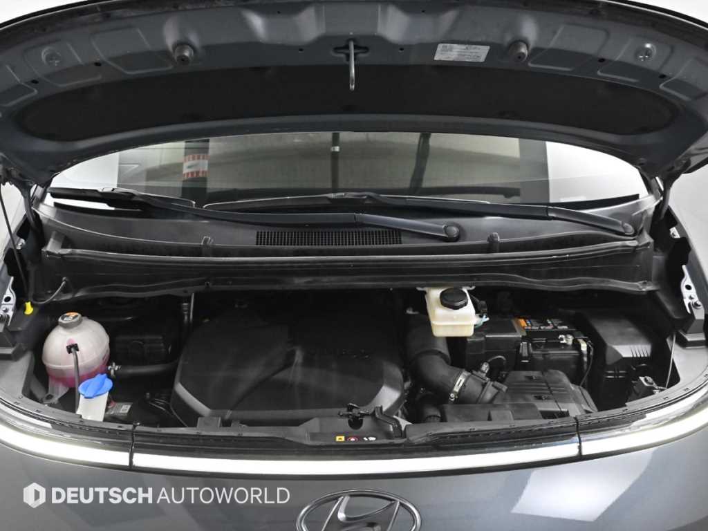 HYUNDAI Staria - Vista 6