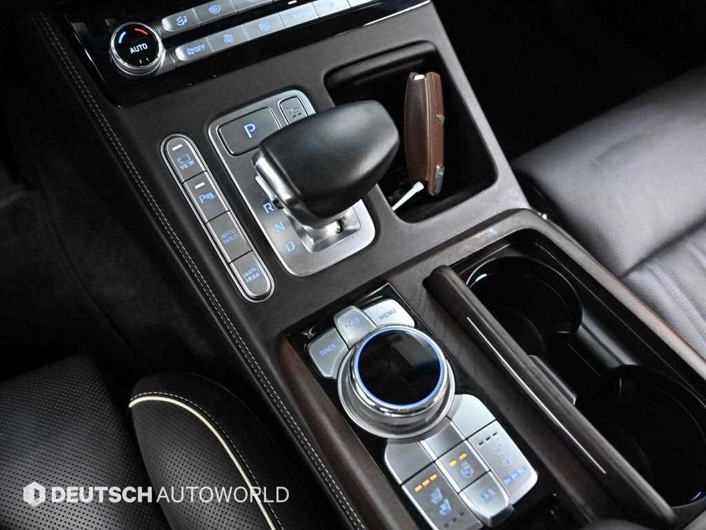 Genesis G90 - Vista 9