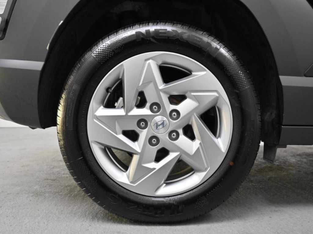 HYUNDAI Kona - Vista 5