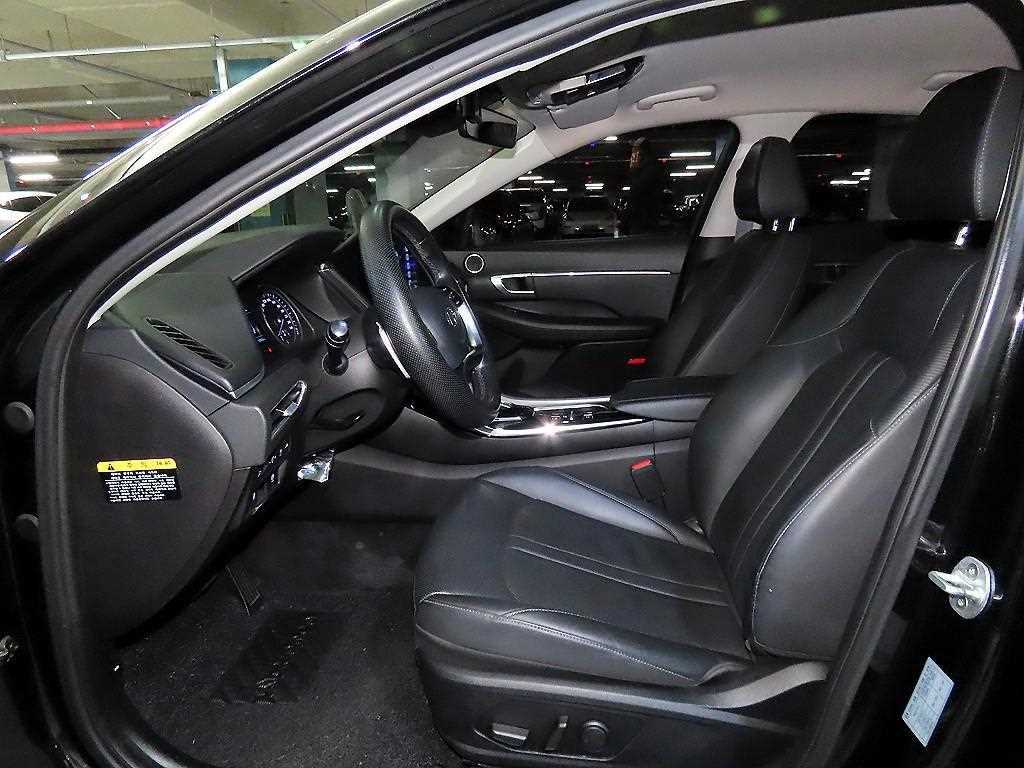 HYUNDAI Sonata - Vista 6