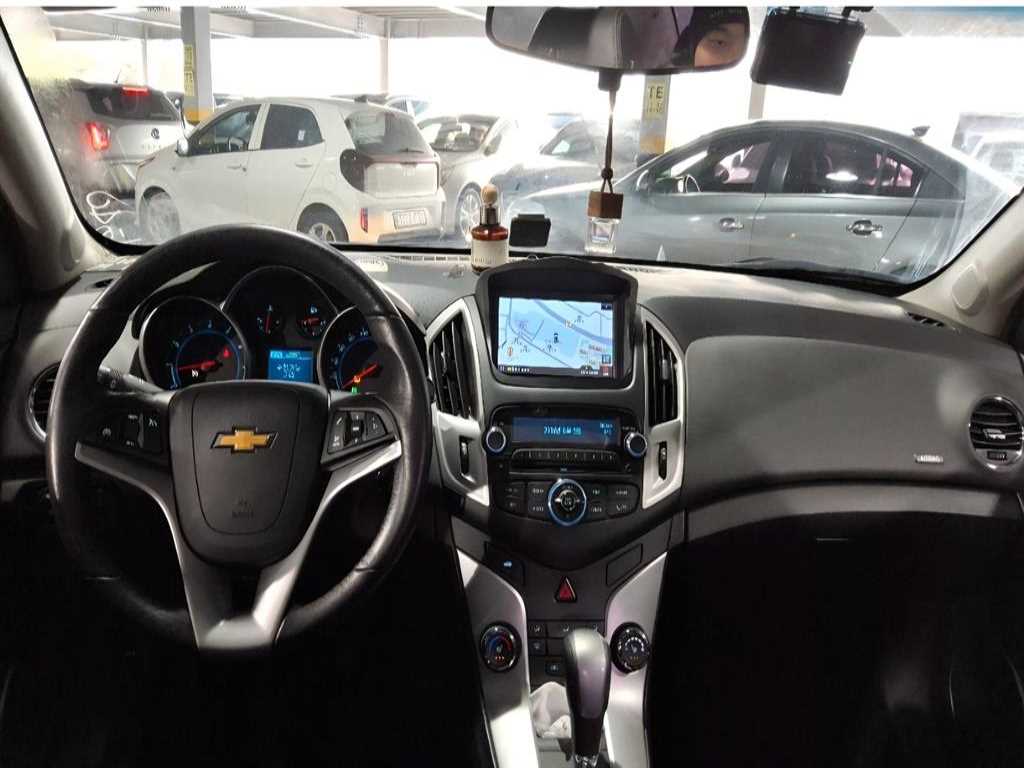 Chevrolet Cruise - Vista 4