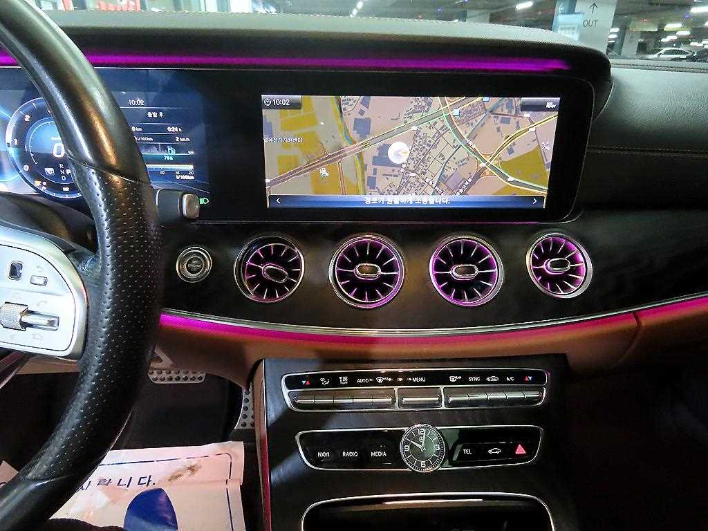 Mercedes Benz E class - Vista 11