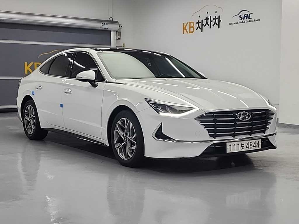 HYUNDAI Sonata - Vista 4