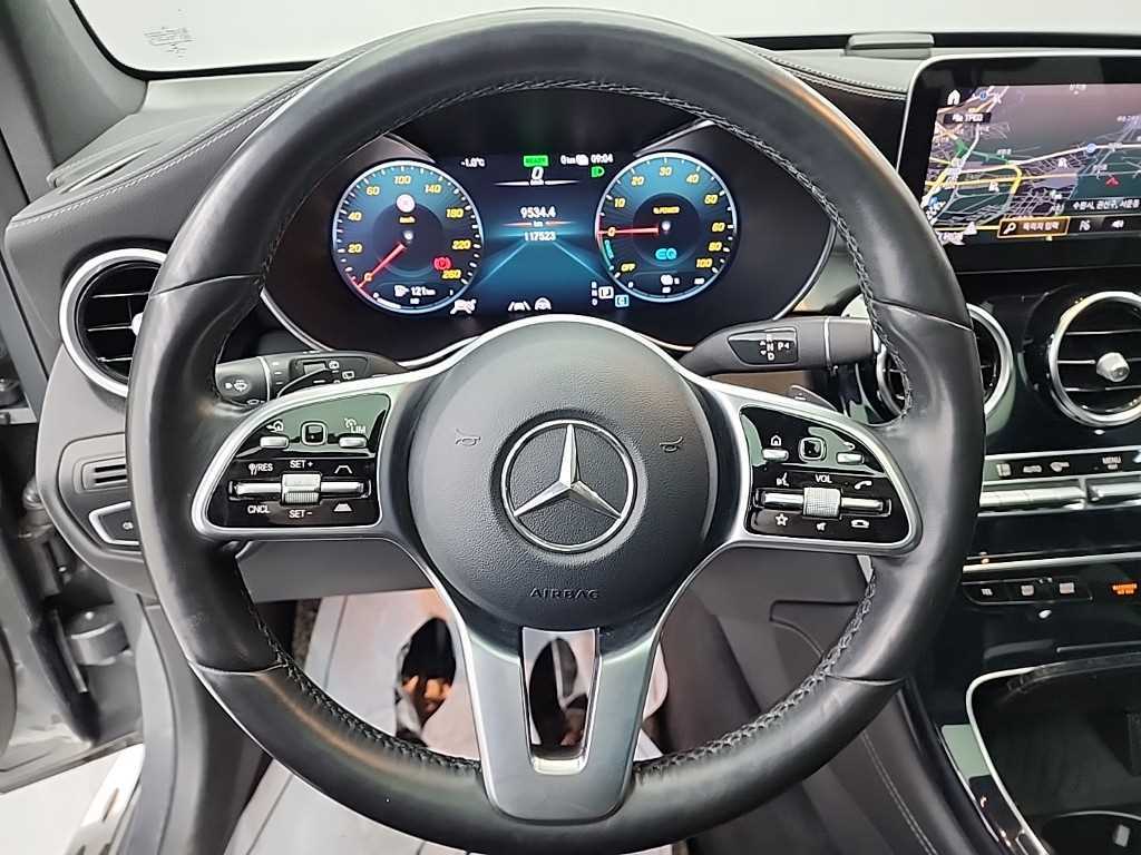 Mercedes Benz GLC Class - Vista 9