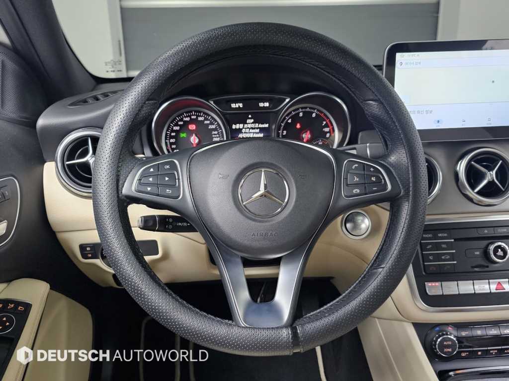 Mercedes Benz GLA Class 2018 Blanco - Importación desde Corea - HF Imports Iquique - Foto 13