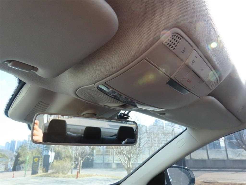 Mercedes Benz E class - Vista 10