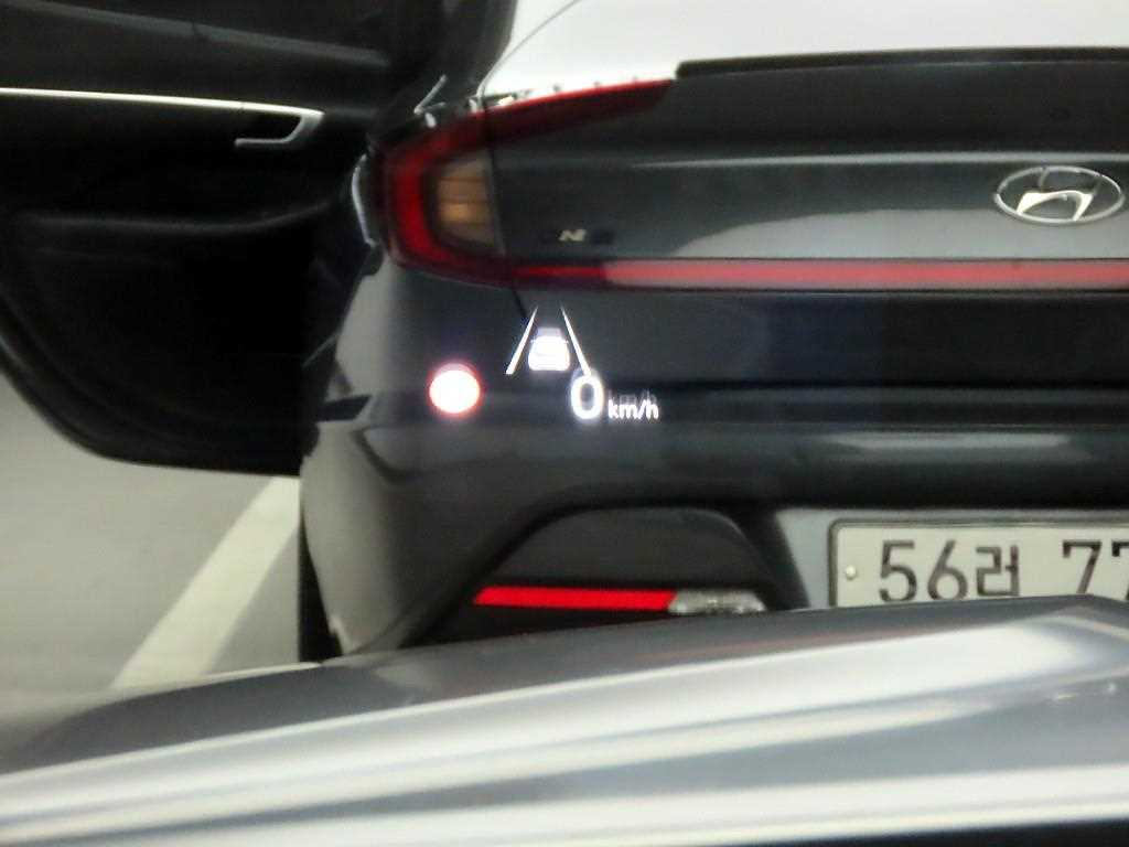 Genesis G70 - Vista 11