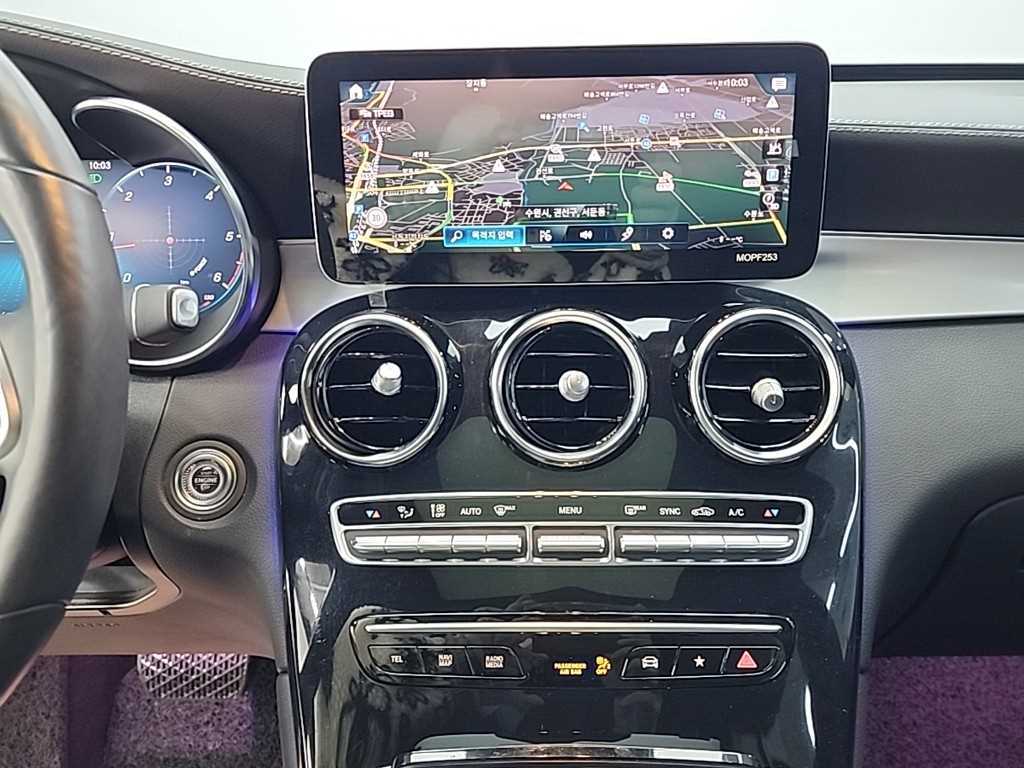 Mercedes Benz GLC Class - Vista 10