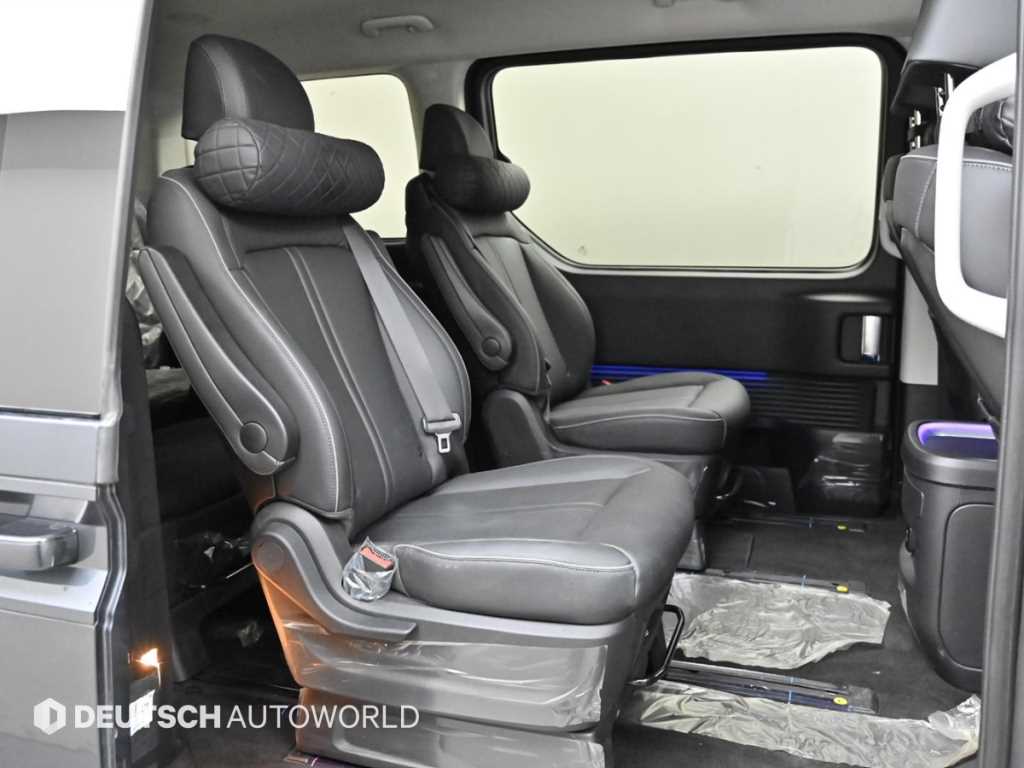 HYUNDAI Staria - Vista 12