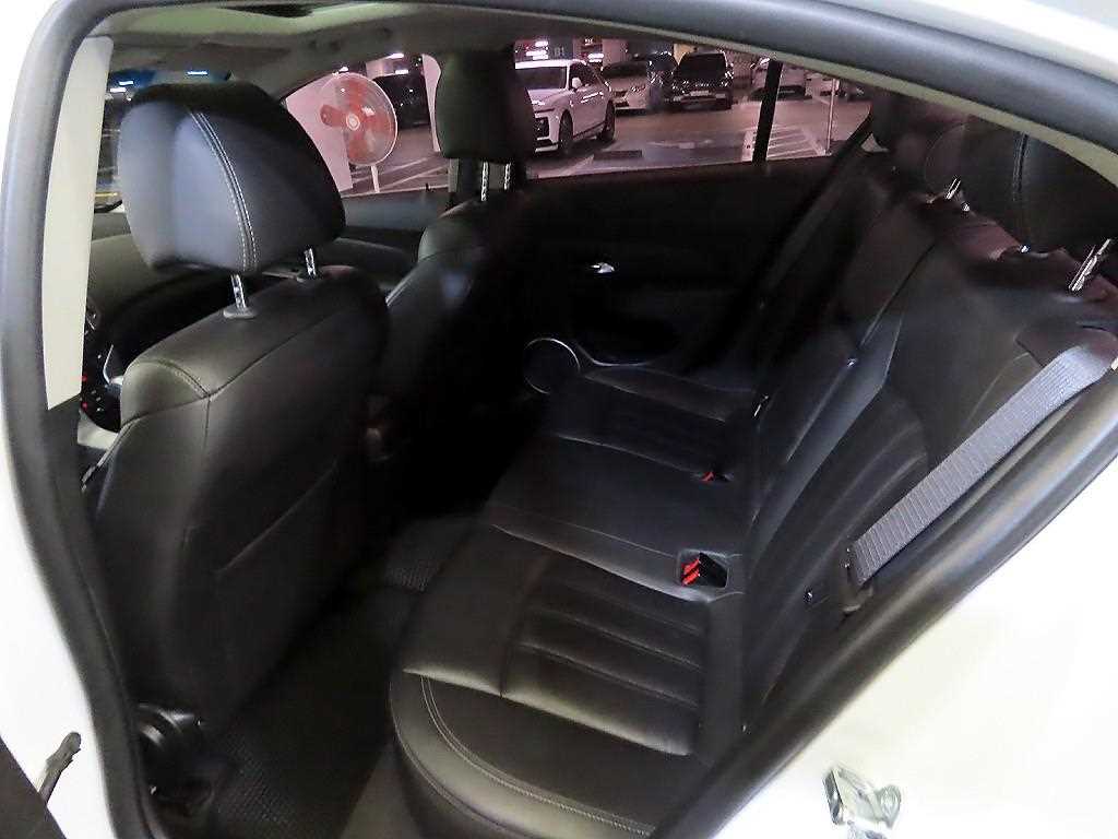 Chevrolet Cruise - Vista 7