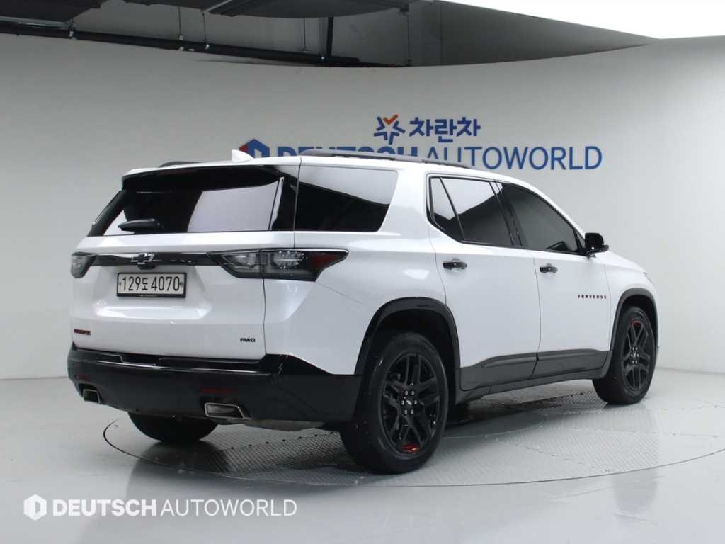 Chevrolet Travers - Vista 2