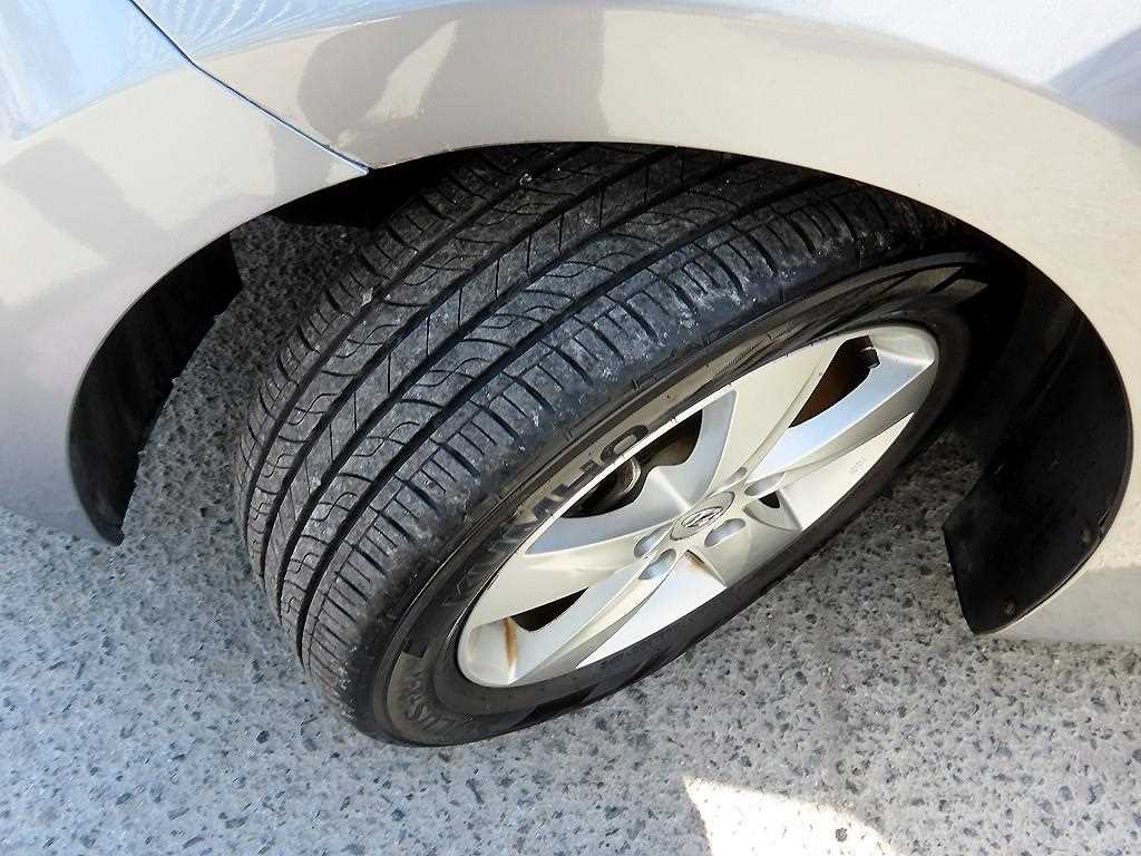 HYUNDAI Avante 2013 Gris - Importación desde Corea - HF Imports Iquique - Foto 16