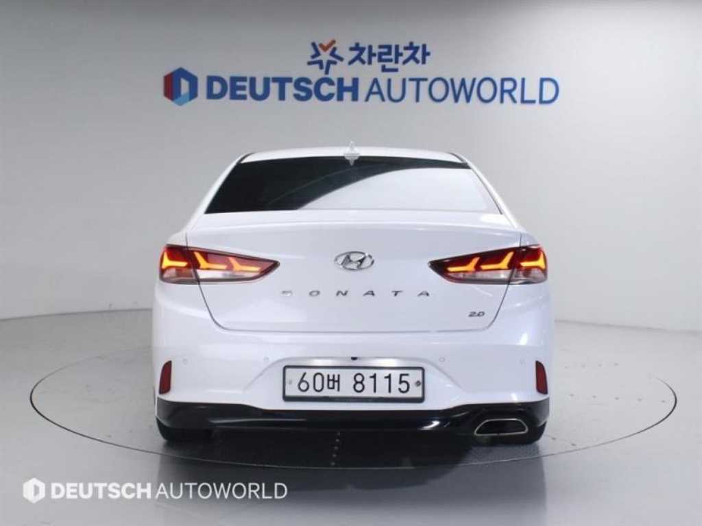 HYUNDAI Sonata - Vista 2