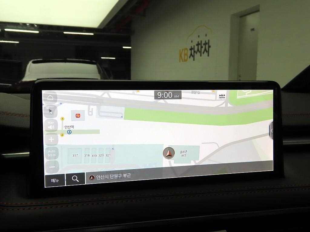 Genesis G70 - Vista 8