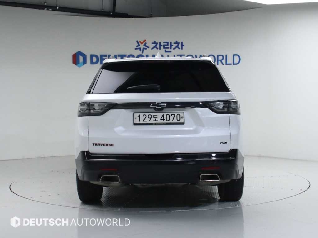 Chevrolet Travers - Vista 4