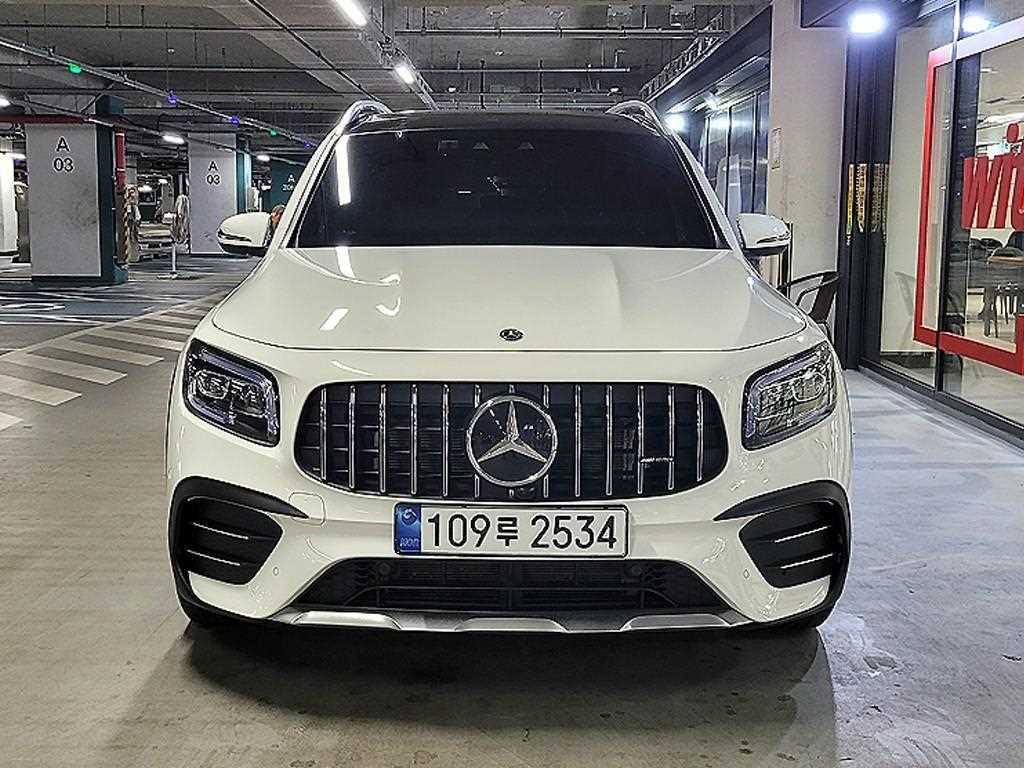 Mercedes Benz GLB Class - Vista 2