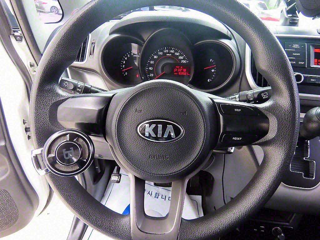 KIA Ray - Vista 8