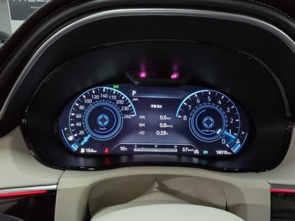 Genesis GV70 - Vista 5