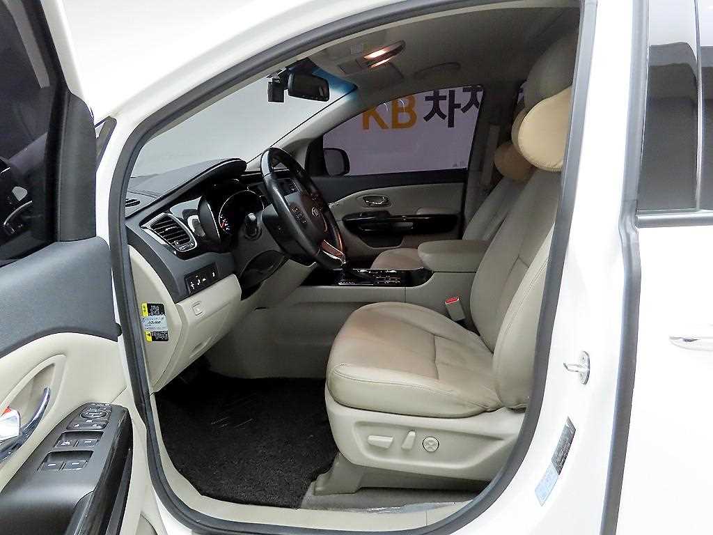 KIA Carnival 2019 Blanco - Importación desde Corea - HF Imports Iquique - Foto 13
