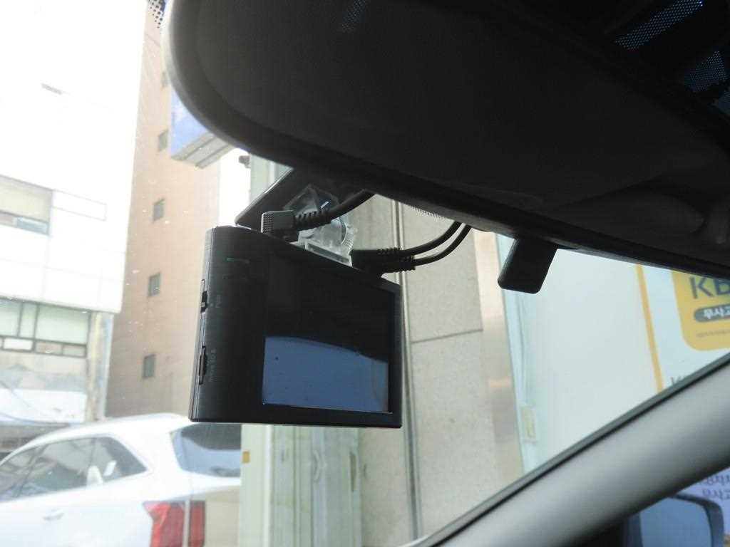 HYUNDAI Sonata - Vista 11