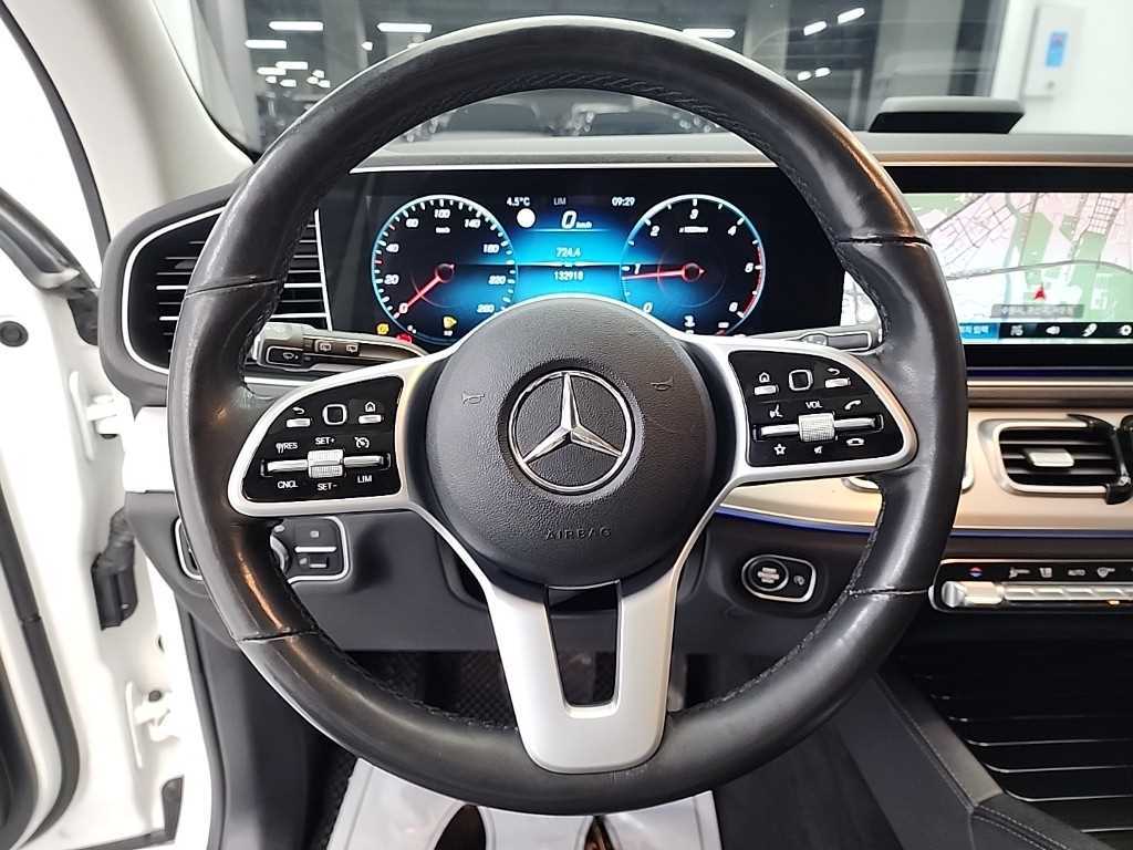 Mercedes Benz GLE Class - Vista 9