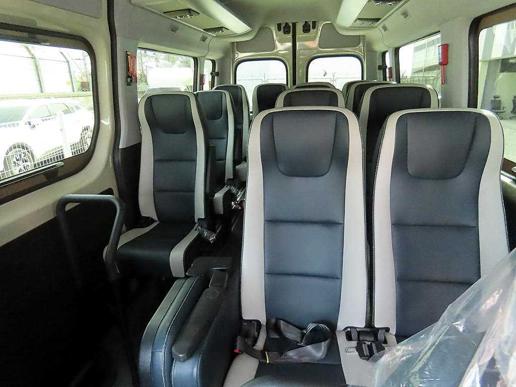 HYUNDAI Solati - Vista 6