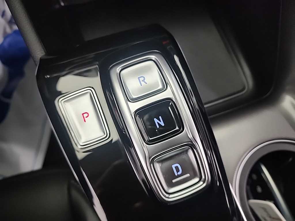 HYUNDAI Sonata - Vista 8