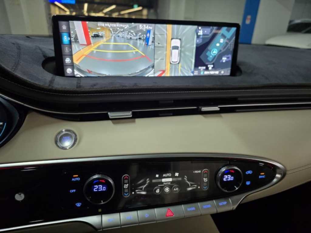 Genesis GV70 - Vista 6