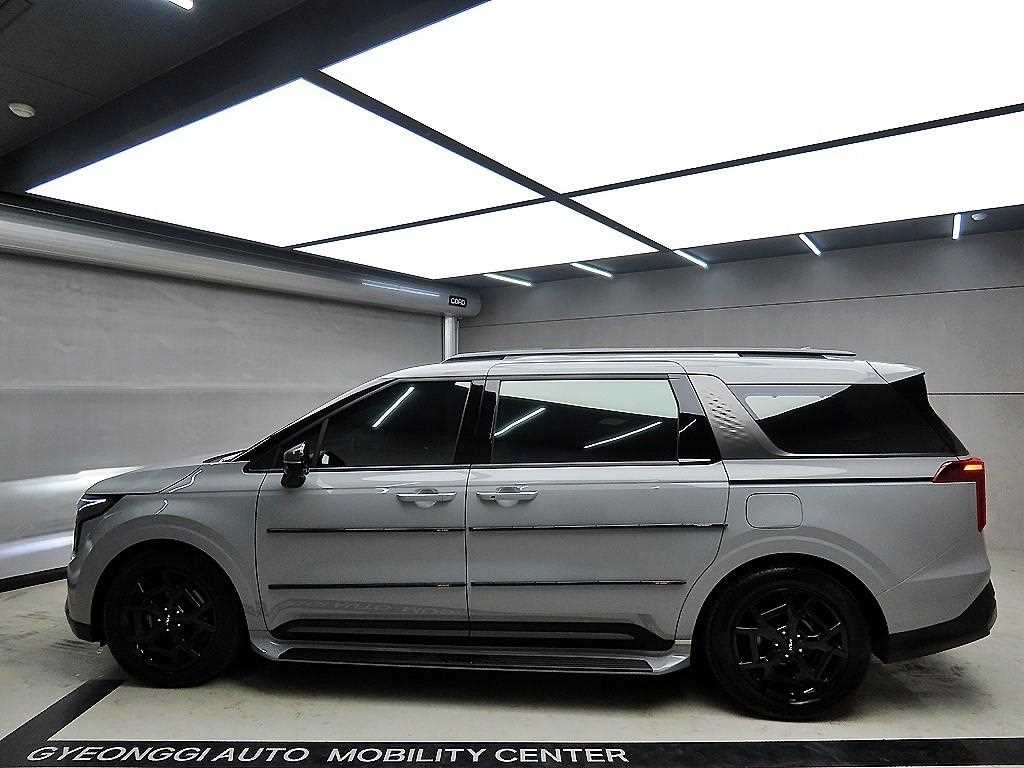 KIA Carnival - Vista 4