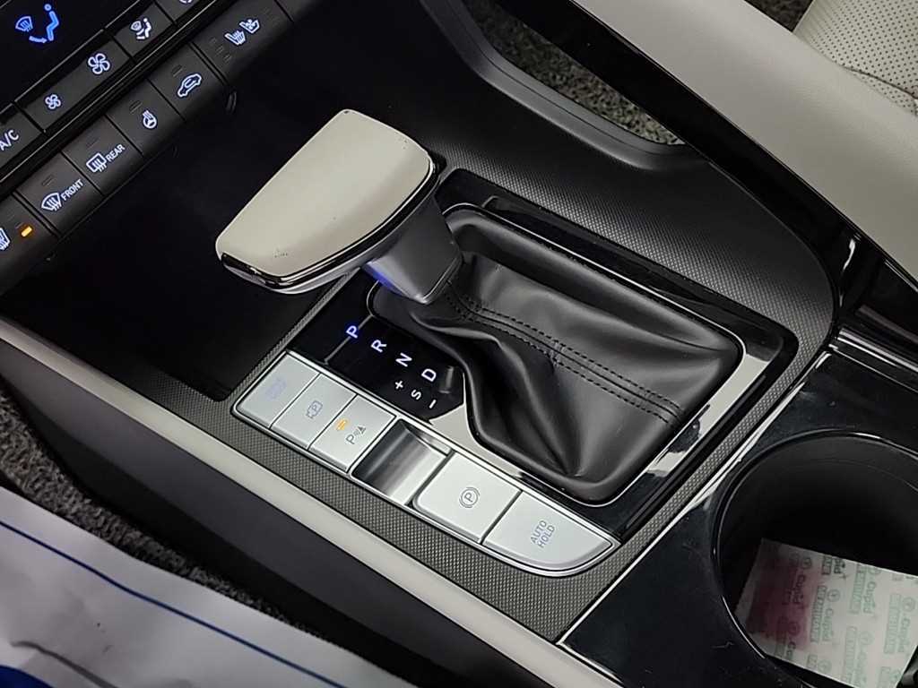 HYUNDAI Avante - Vista 8